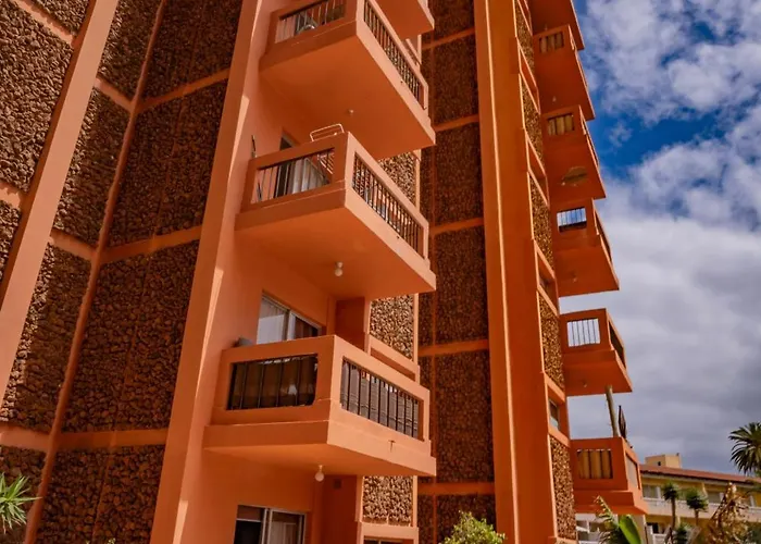 Cautivador Estudio En * Puerto de la Cruz (Tenerife)